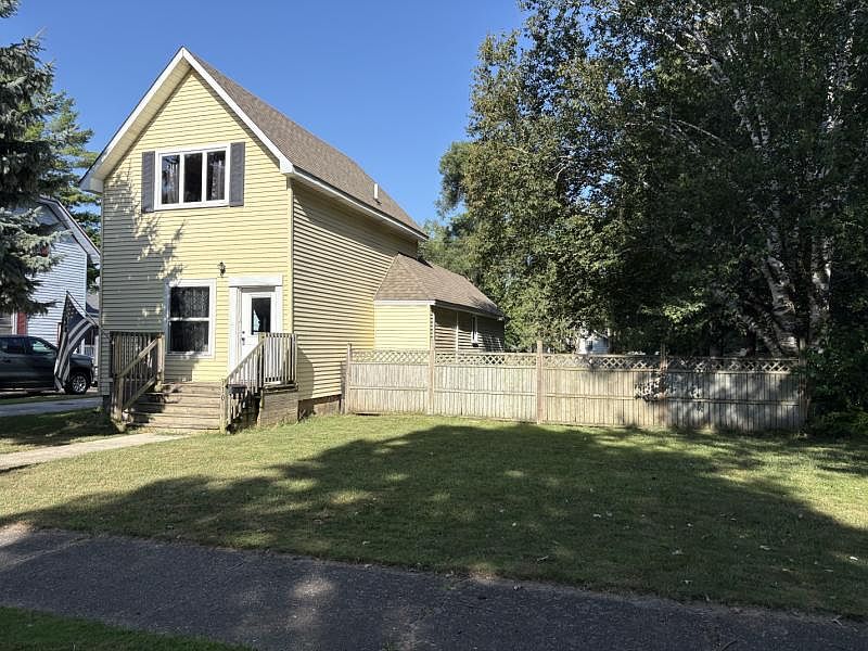 1st image of 130 John St