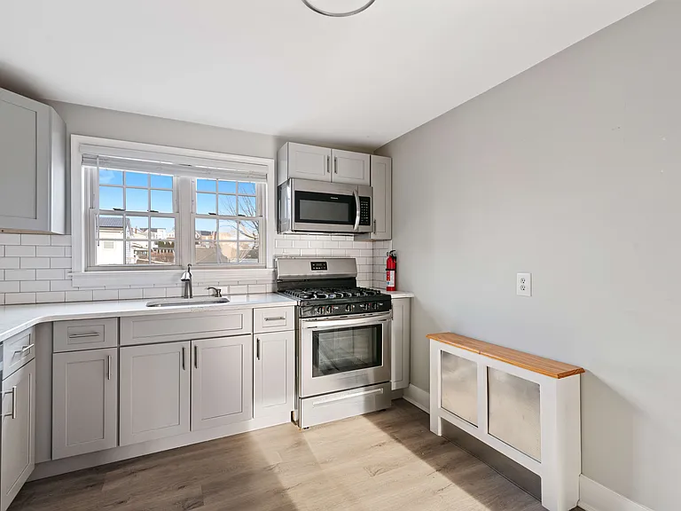 285 Hackensack St #85B — Photo 3