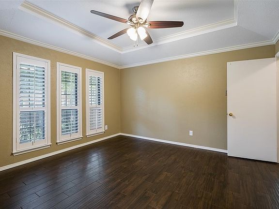 3rd image of 3101 Cross Timbers Ln