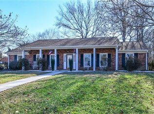 232 Vancouver Ct, Kernersville, NC 27284