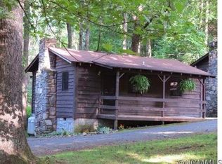 53 Sassafras Ln, Maggie Valley, NC 28751