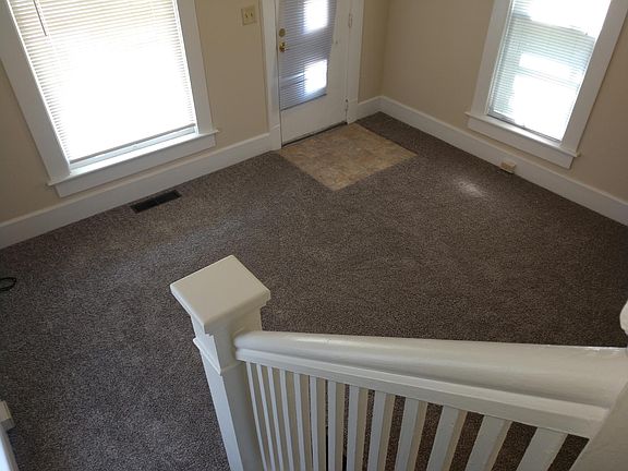 4th image of 1112 Thornburg St