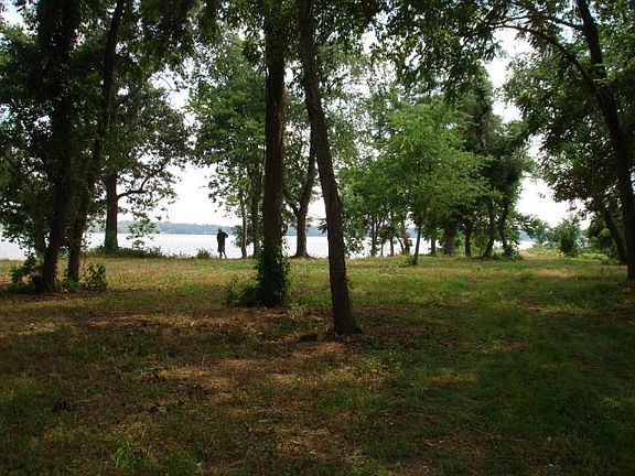 2nd image of 0 Drakes Marsh Dr