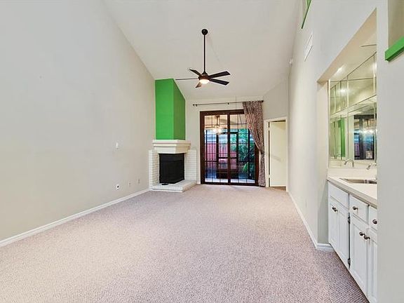 5th image of 1204 Poinsettia Ave #2A