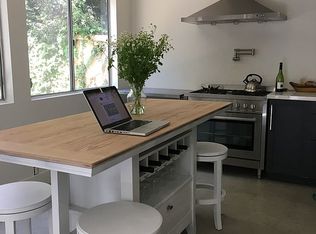 5453 S La Cienega Blvd, Los Angeles, CA 90056