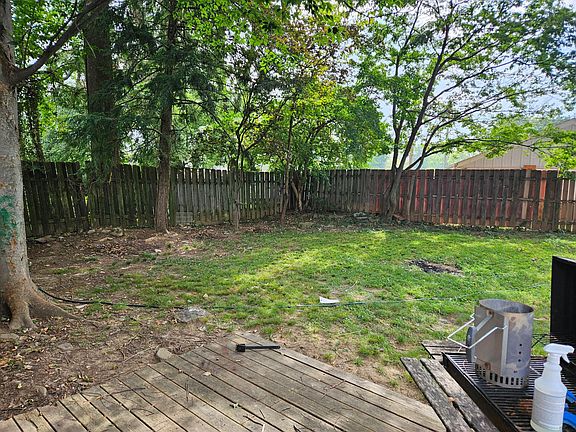 2nd image of 2138 Peabody Ln