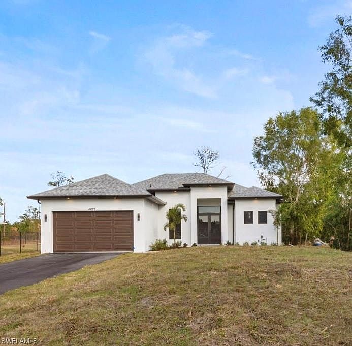 1st image of 4622 Everglades BLVD N