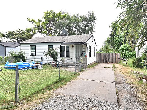 4th image of 3216 E Oklahoma Pl