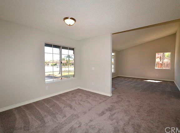 3rd image of 1216 S Larch Ave