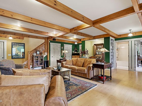 42nd image of 1319 Licklog Hollow Rd