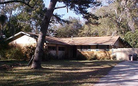 2nd image of 265 SW Maryland Ln