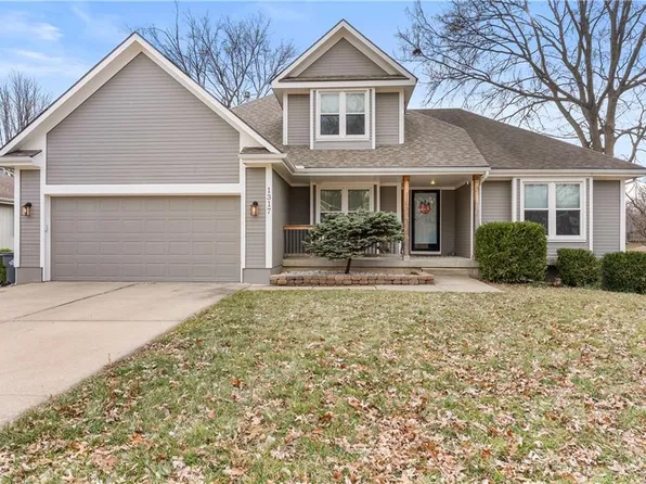 1317 NE Quail Walk Dr, Blue Springs, MO 64014