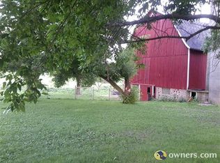 W11008 Olden Rd, Pickett, WI 54964