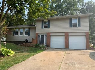 4478 Foresthill Rd, Stow, OH 44224