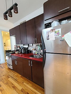 4th image of 465 Park Pl APT 4A
