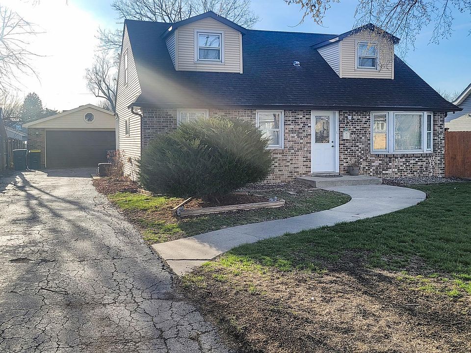 1st image of 808 N Roberta Ave