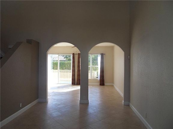 4th image of 5829 NW 125th Ave