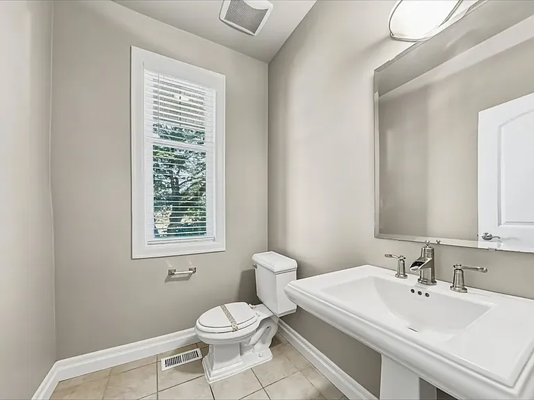 1574 Cypress Point Ave — Photo 2