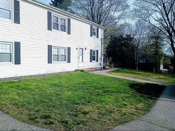 14 Monson St #B, Johnston, RI 02919