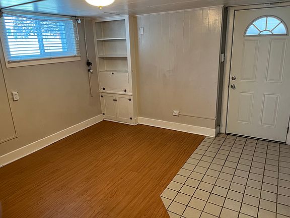 2nd image of 1064 E Hollywood Ave