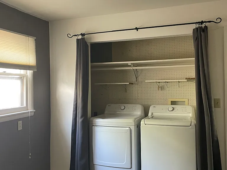 728 Saint Charles St #1 — Photo 3