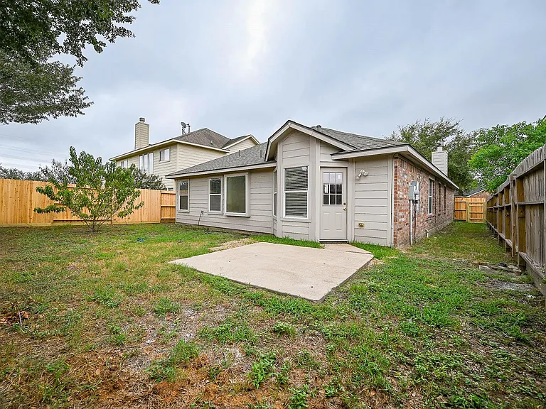 18518 Shadow Line Ct — Photo 31