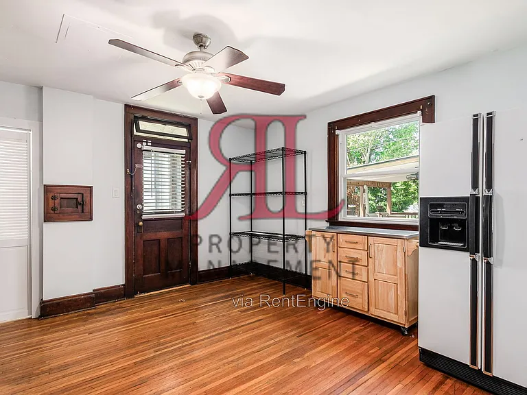 247 E Jenkins Ave — Photo 11