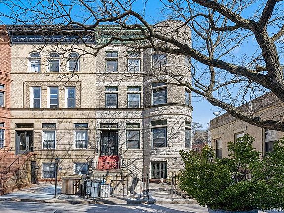 2nd image of 897 Park Place