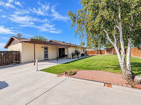 2nd image of 21360 Minodoka Rd