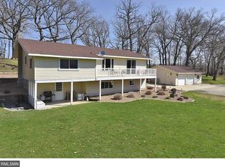 8930 Ivanhoe Trl, Faribault, MN 55021