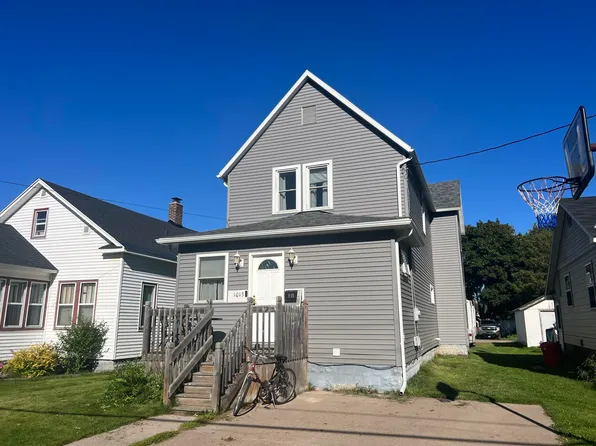 1013 John St, Sault Sainte Marie, MI 49783