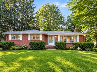 531 Ryders Ln, East Brunswick, NJ 08816