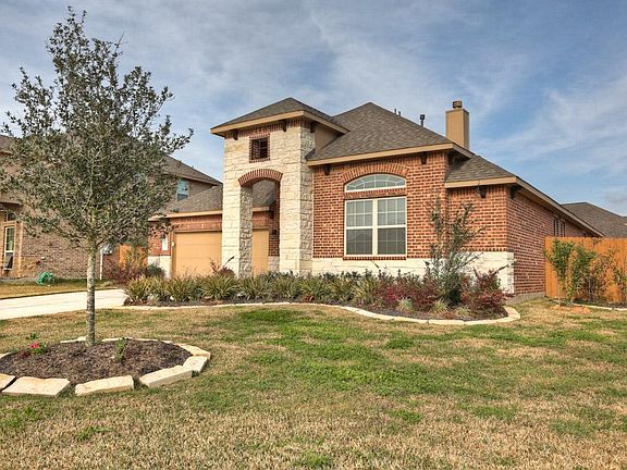 2nd image of 972 Ponte Serra Dr