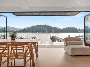28X0 Panorama Dr, North Vancouver, BC V7G 1V1
