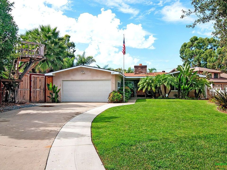 2nd image of 440 Country Club Ln