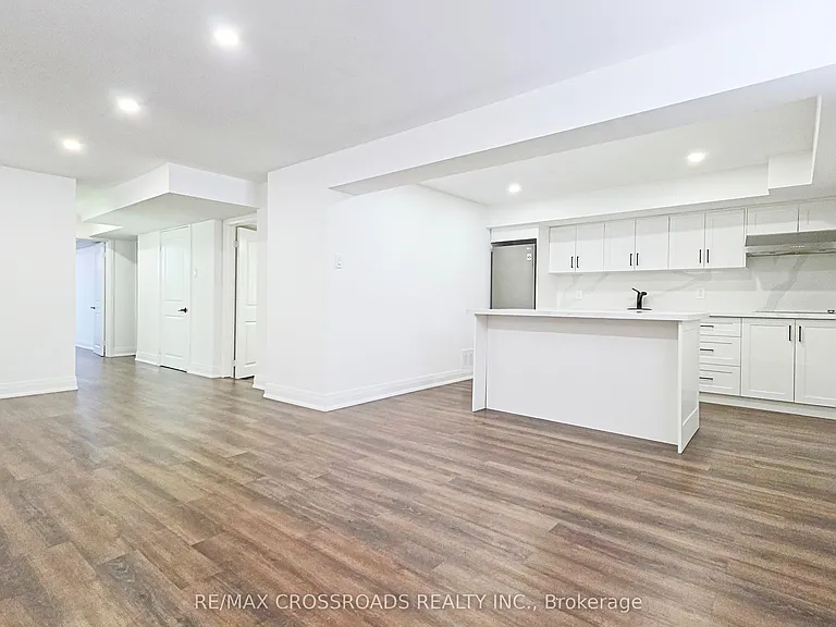 186 Driscoll Rd #LOWER — Photo 3