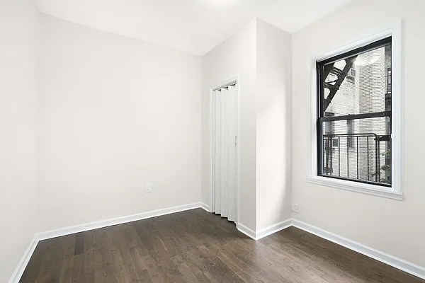 Rented by Compass | media 28