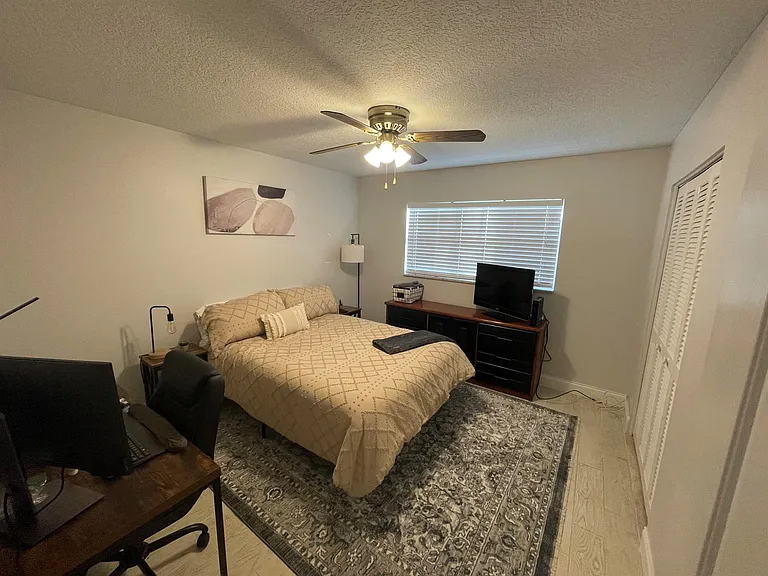 410 Wilma Cir #103 — Photo 15
