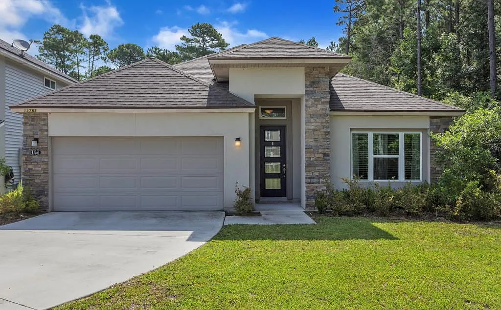 12761 Chandler Crossing Lane — Photo 1