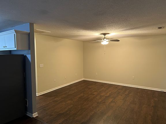 5th image of 145 Evvalane Dr #A