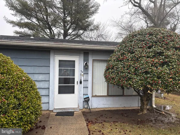 34 Birchwood Ct, Paulsboro, NJ 08066