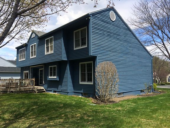5th image of 19 Chesterfield Dr