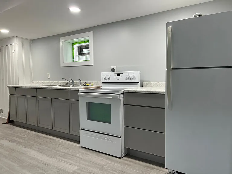 5554 N Major Ave #B — Photo 3