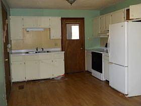 2nd image of 7115 Meadowlark Ln