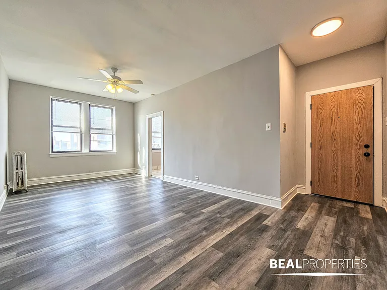 4851 North Damen — Photo 27