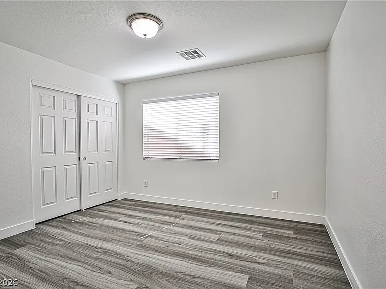 6744 Philharmonic Ave — Photo 8