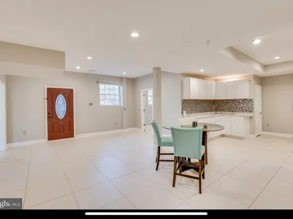 (undisclosed Address), Bethesda, MD 20817