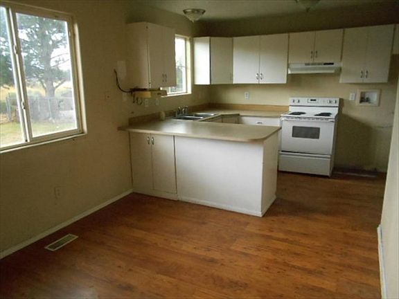 4th image of 5875 S Tierra Dr