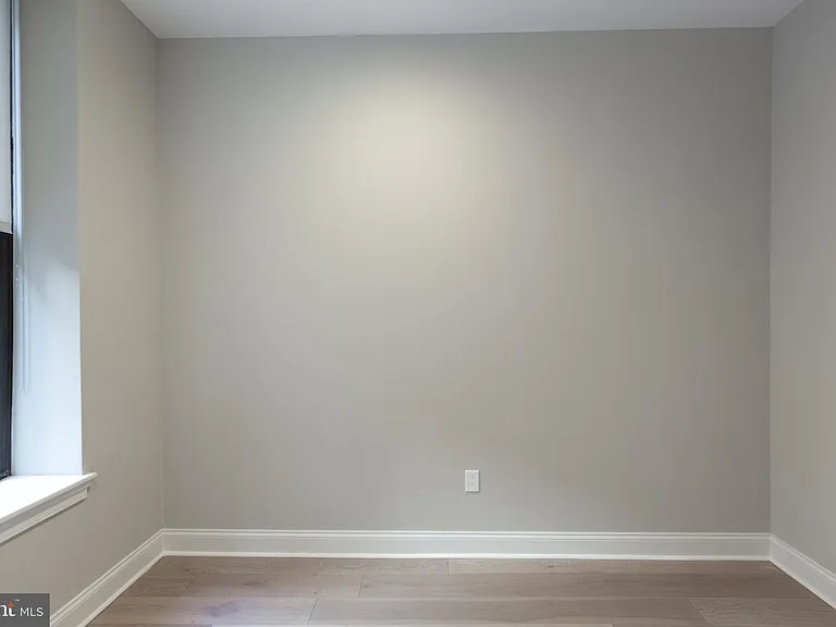 1411-6 Walnut St #211 — Photo 20