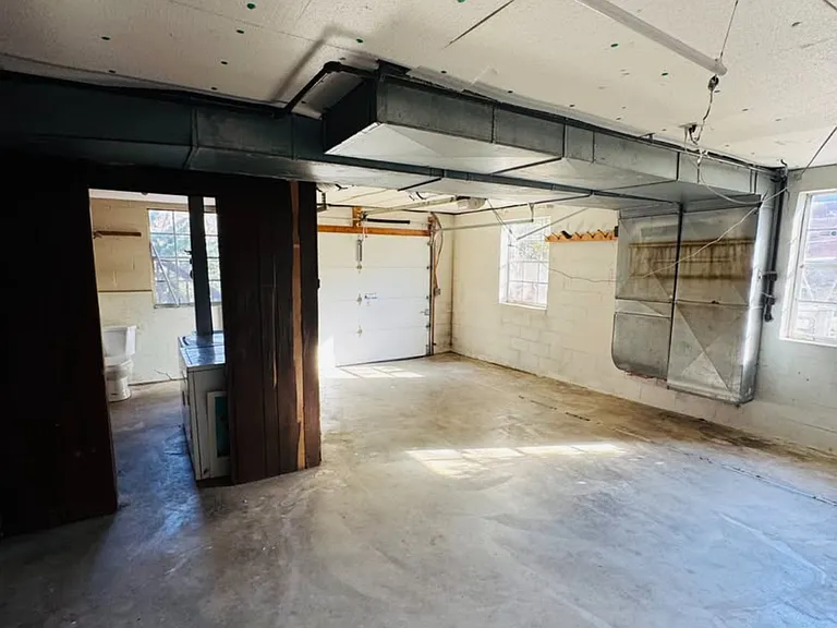 3212 Berkley Dr — Photo 14